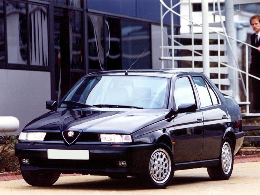  Alfa Romeo 155 Q4 (167) 1992 года  (фото 14 из 16)